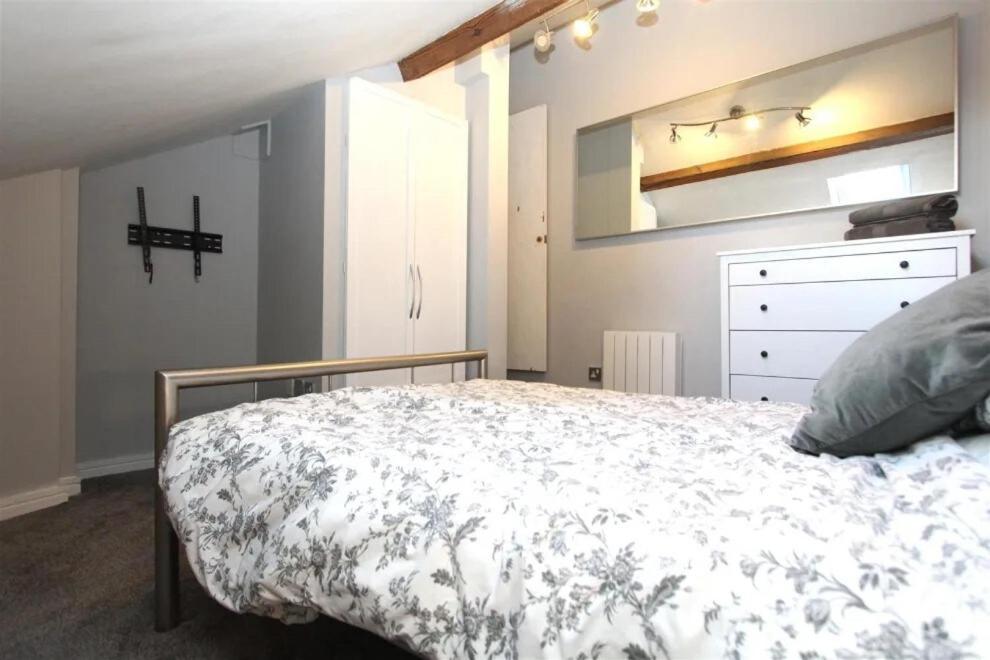 Large New-York Style Apartment In City Centre Leeds  Zewnętrze zdjęcie